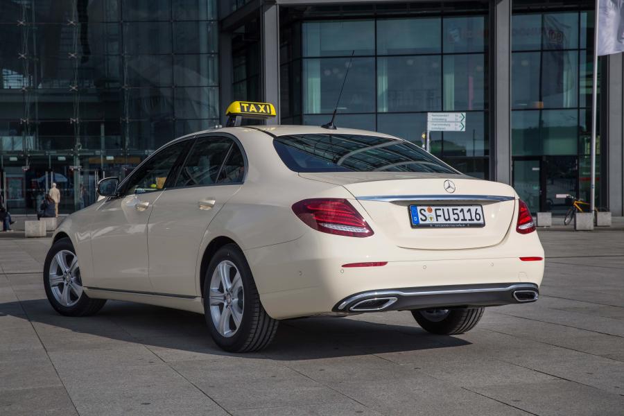  Mercedes-Benz E200 d Taxi 2016 года  (фото 5 из 6)